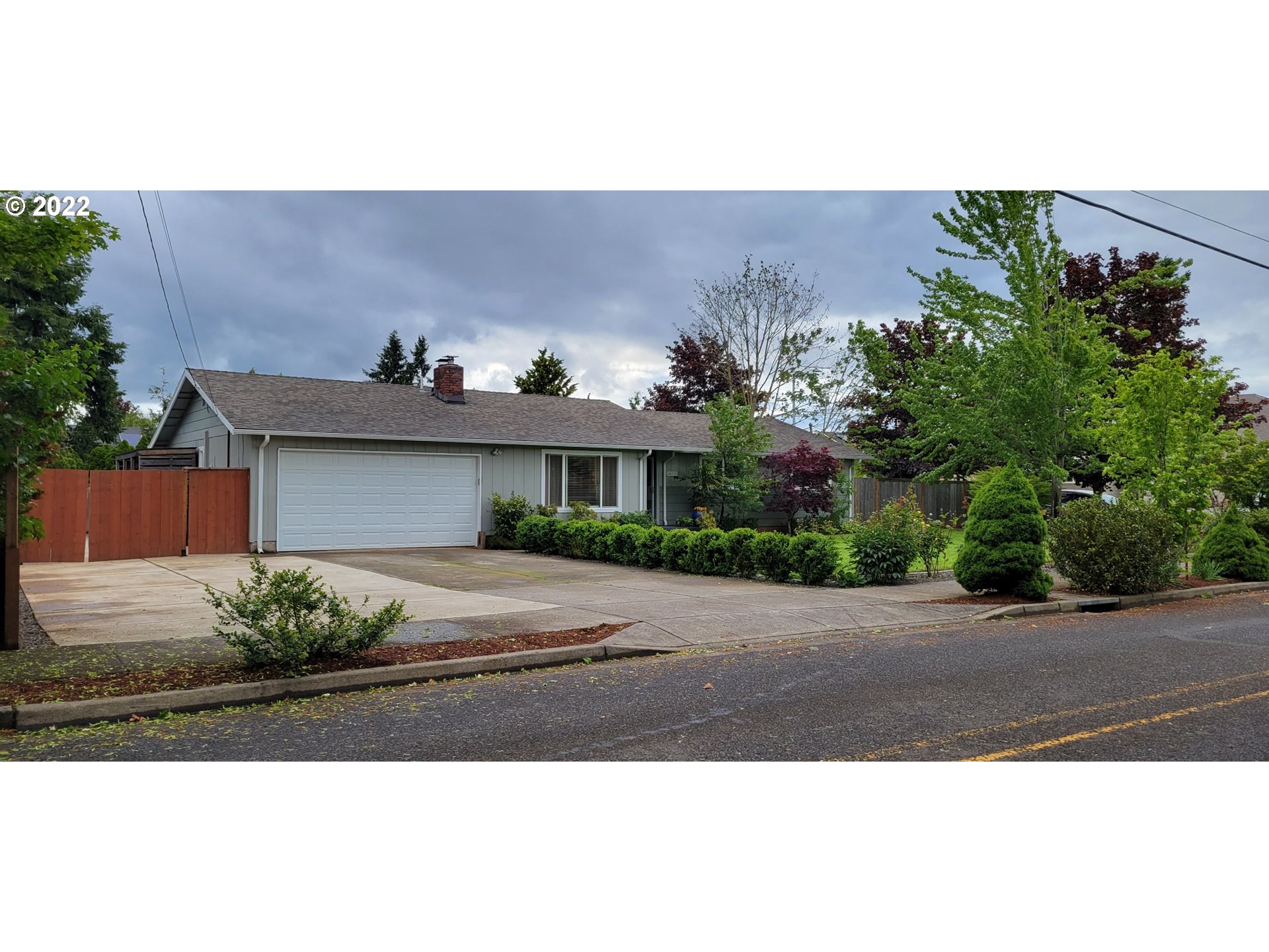 19271 South Pease Road Oregon City, OR 97045 - Photo 1 of 23 Gallery Image 1