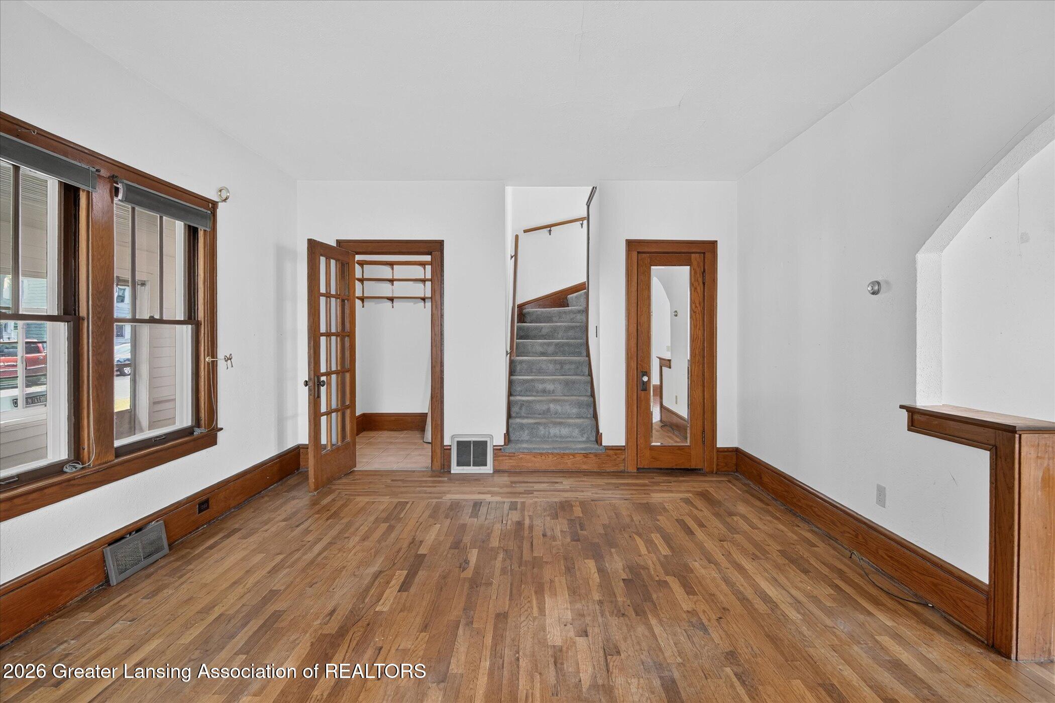 709 Rock Street Jackson, MI 49202 - Photo 13 of 53 13-709-Rock-St-WindowStill