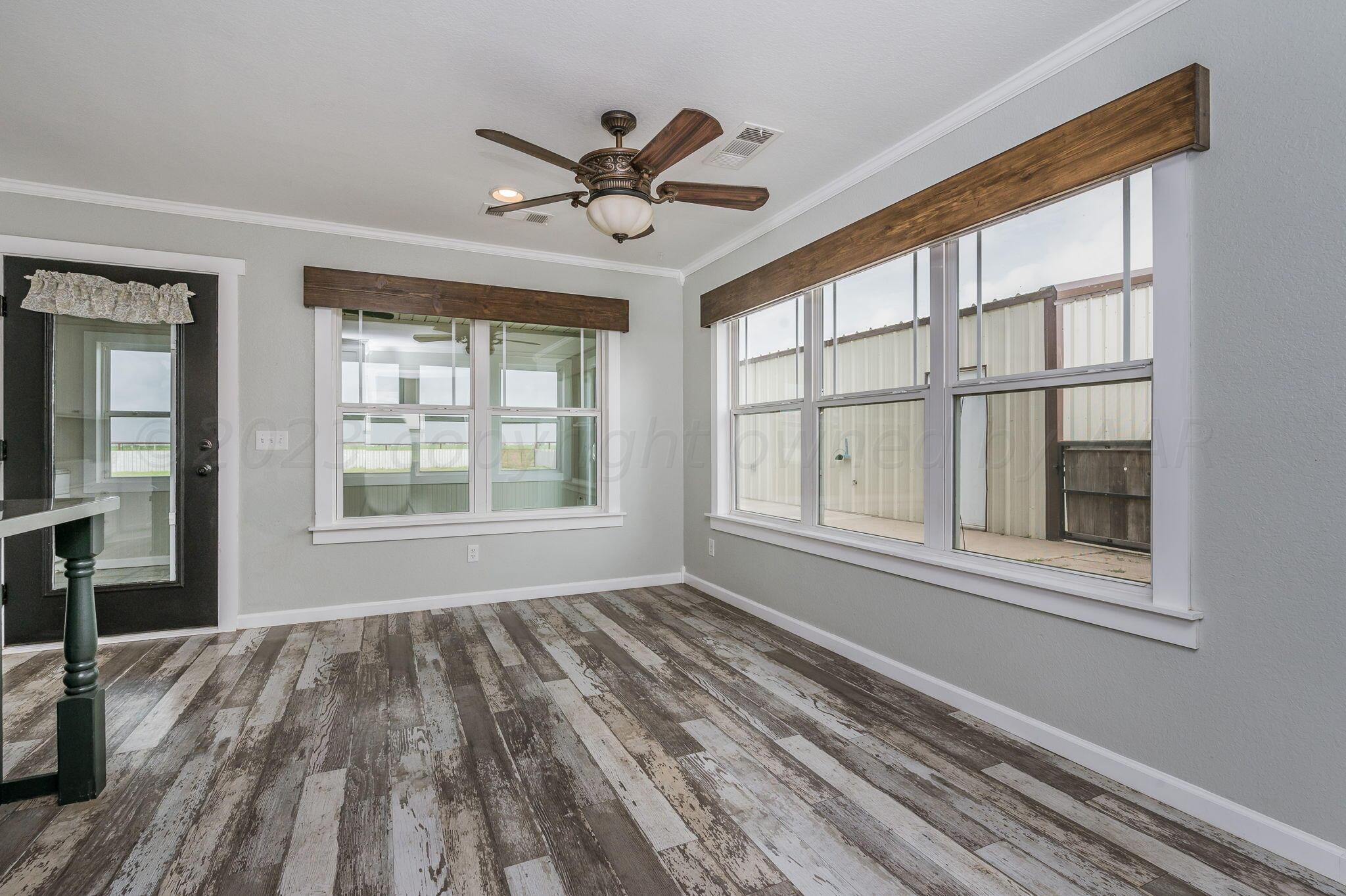 8200 South Blessen Road Amarillo, TX 79119 - Photo 11 of 34 Dining Room