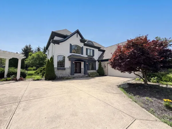 $800,000 | 7087 Bridgetown Road, Cincinnati, OH 45248