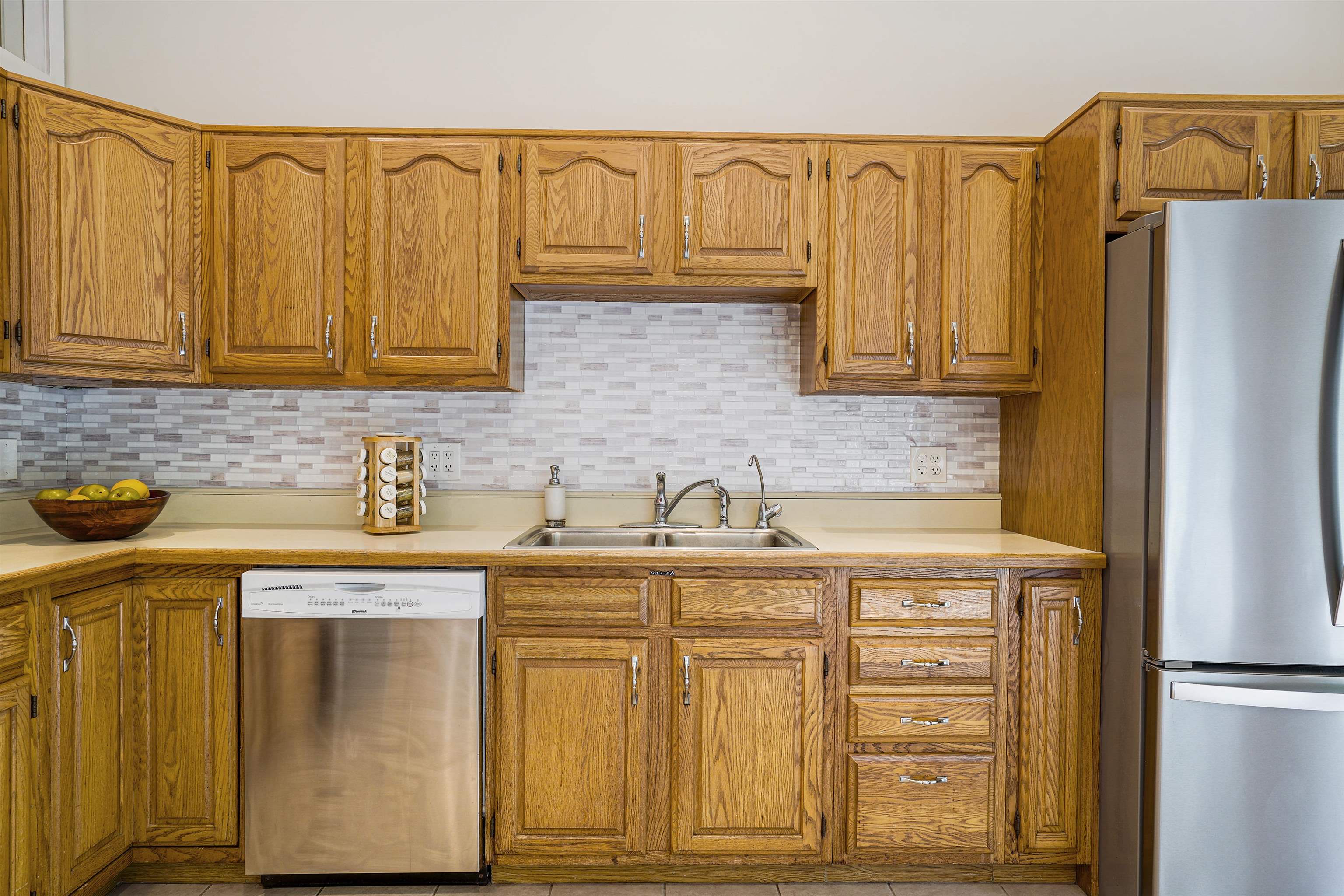 172 Jeremy Hill Road Pelham, NH 03076 - Photo 11 of 40