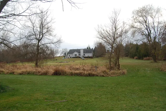 $524,850 | 7210 Badger Lane, Wayne, WI 53002