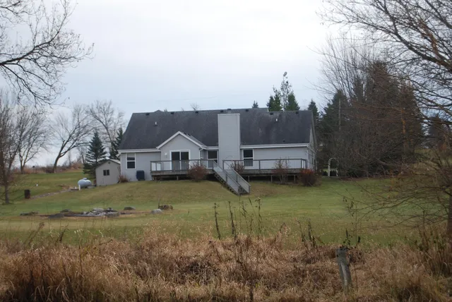 $524,850 | 7210 Badger Lane, Wayne, WI 53002