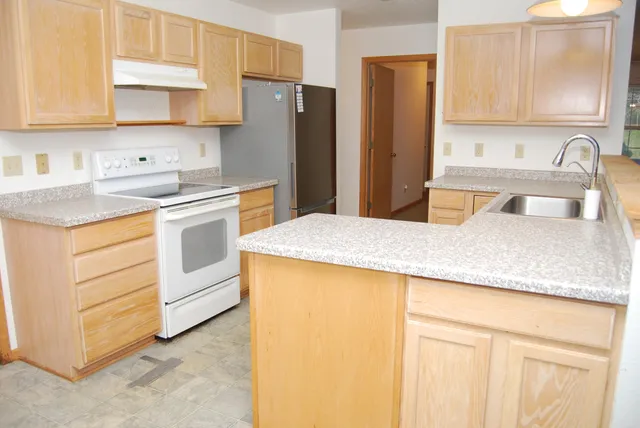 $524,850 | 7210 Badger Lane, Wayne, WI 53002