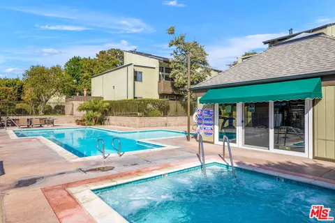 $745,000 | 4925 Indian Wood Road, Unit 378, Culver City, CA 90230