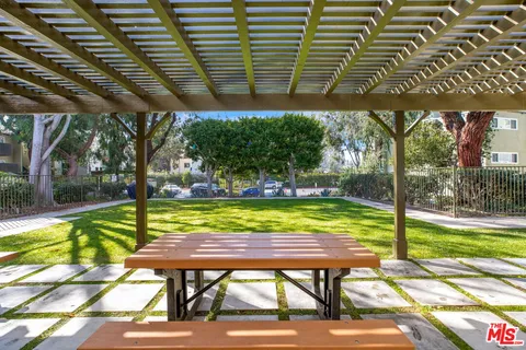 $745,000 | 4925 Indian Wood Road, Unit 378, Culver City, CA 90230