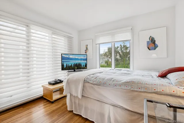 $1,025,000 | 5 Bay Road, East Patchogue, NY 11772