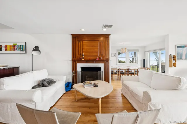 $1,025,000 | 5 Bay Road, East Patchogue, NY 11772