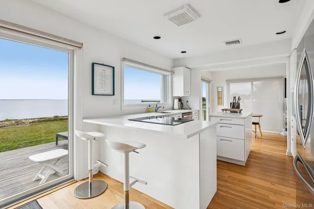 $1,025,000 | 5 Bay Road, East Patchogue, NY 11772