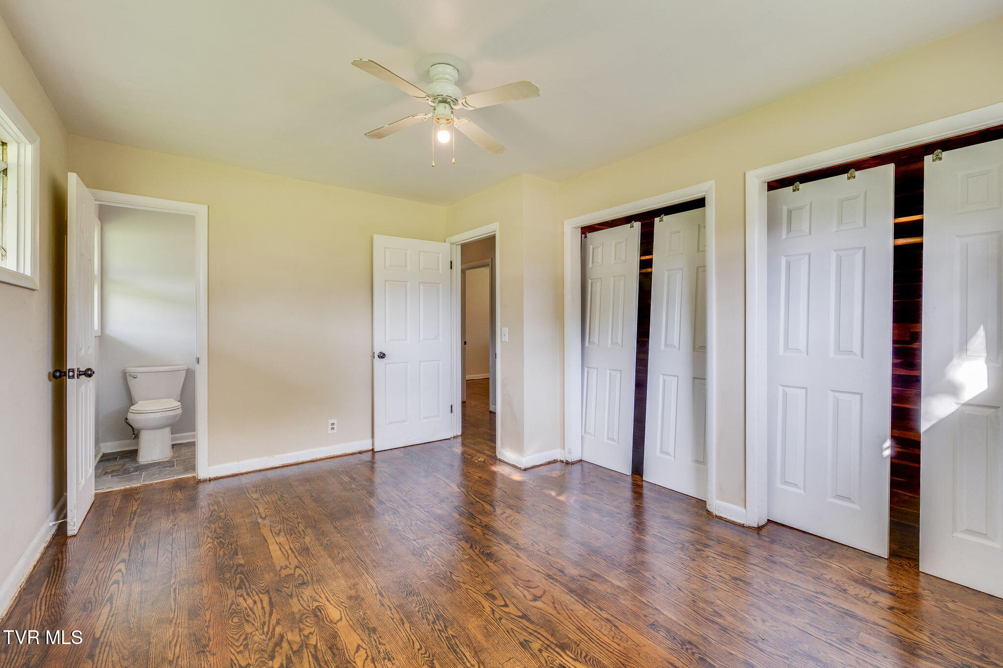 412 Colonial Heights Road Kingsport, TN 37663 - Photo 15 of 29 018