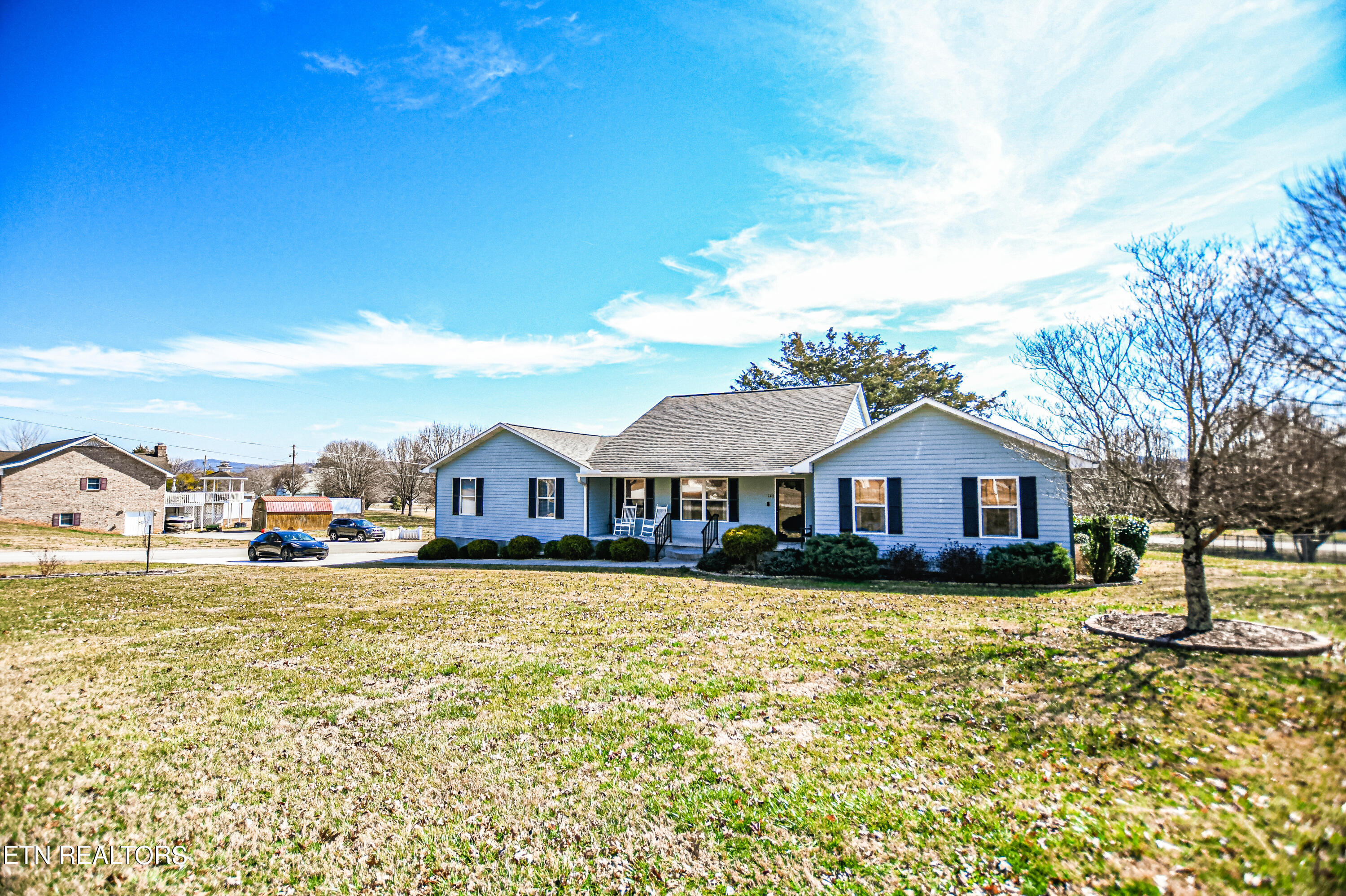 147 Thacker Drive La Follette, TN 37766 - Photo 2 of 52 DSC_5869
