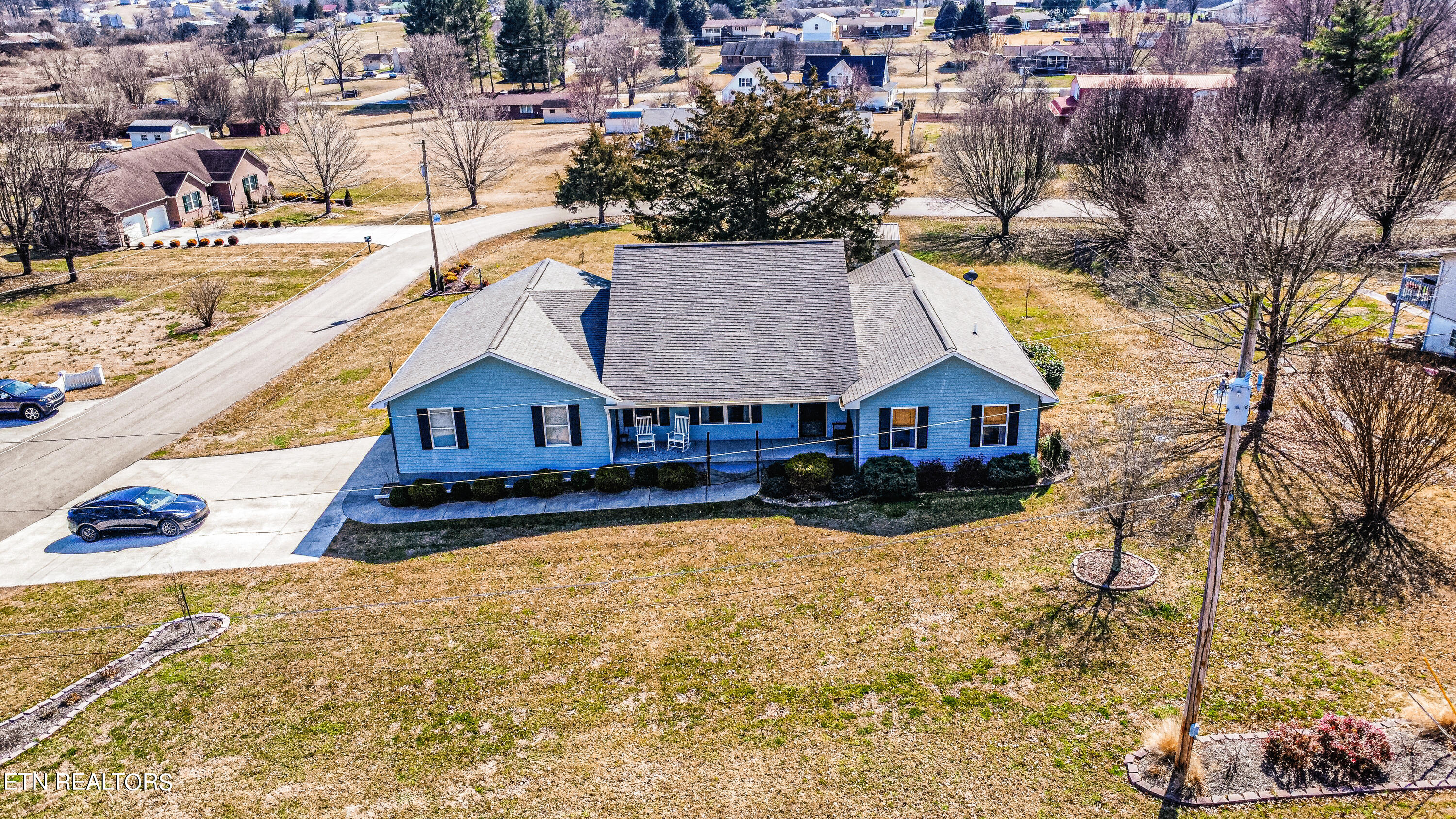 147 Thacker Drive La Follette, TN 37766 - Photo 8 of 52 dji_fly_20240221_130026_155_170853859981