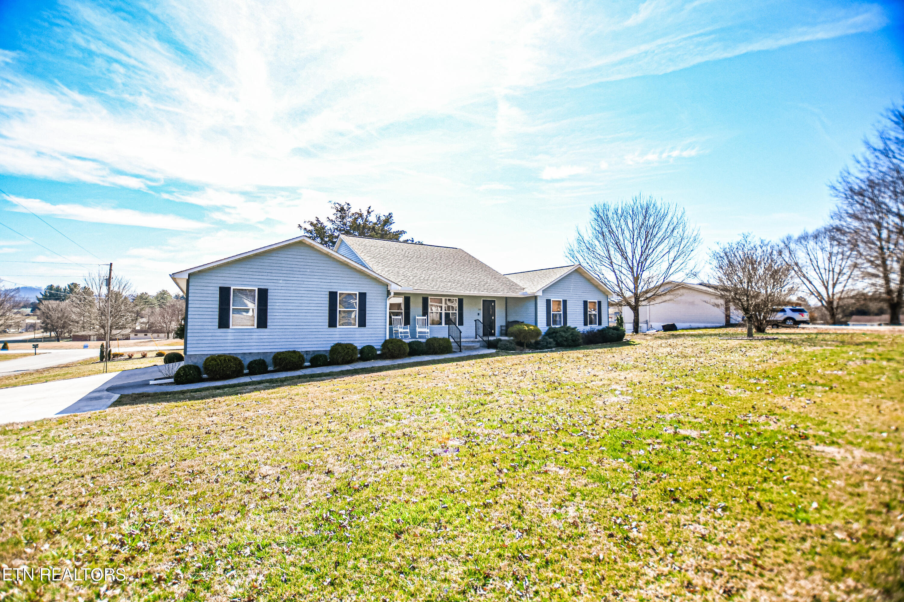 147 Thacker Drive La Follette, TN 37766 - Photo 9 of 52 DSC_5865
