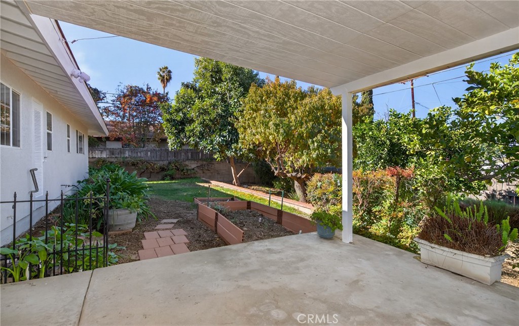 201 Primrose Avenue Redlands, CA 92373 - Photo 22 of 23 a view of a porch