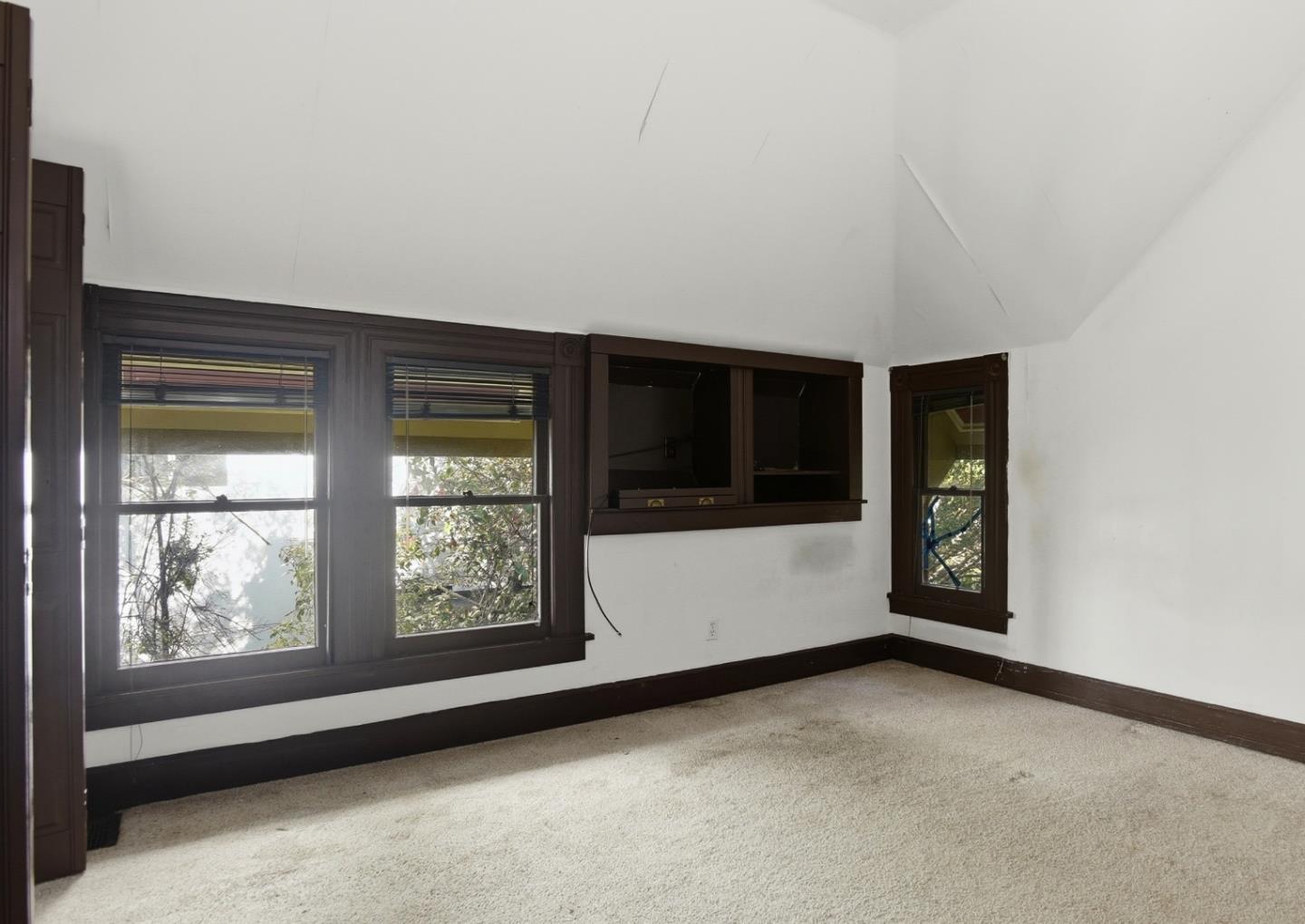 137 Elm Street San Mateo, CA 94401 - Photo 26 of 60 a view of a room with window