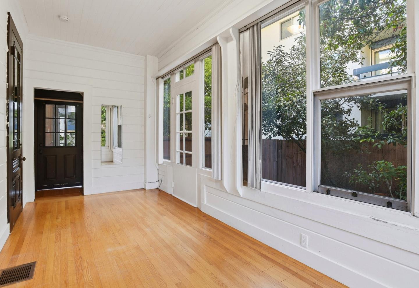 137 Elm Street San Mateo, CA 94401 - Photo 45 of 60