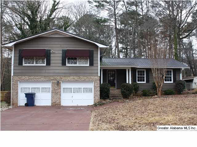 722 Hilton Road Anniston, AL 36207 - Photo 1 of 28