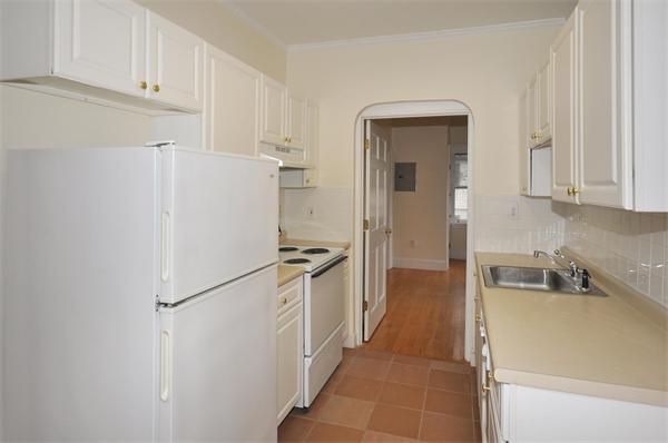 49 Appleton Street, Unit 6 Arlington, MA 02476 - Photo 6 of 13 Gallery Image 6