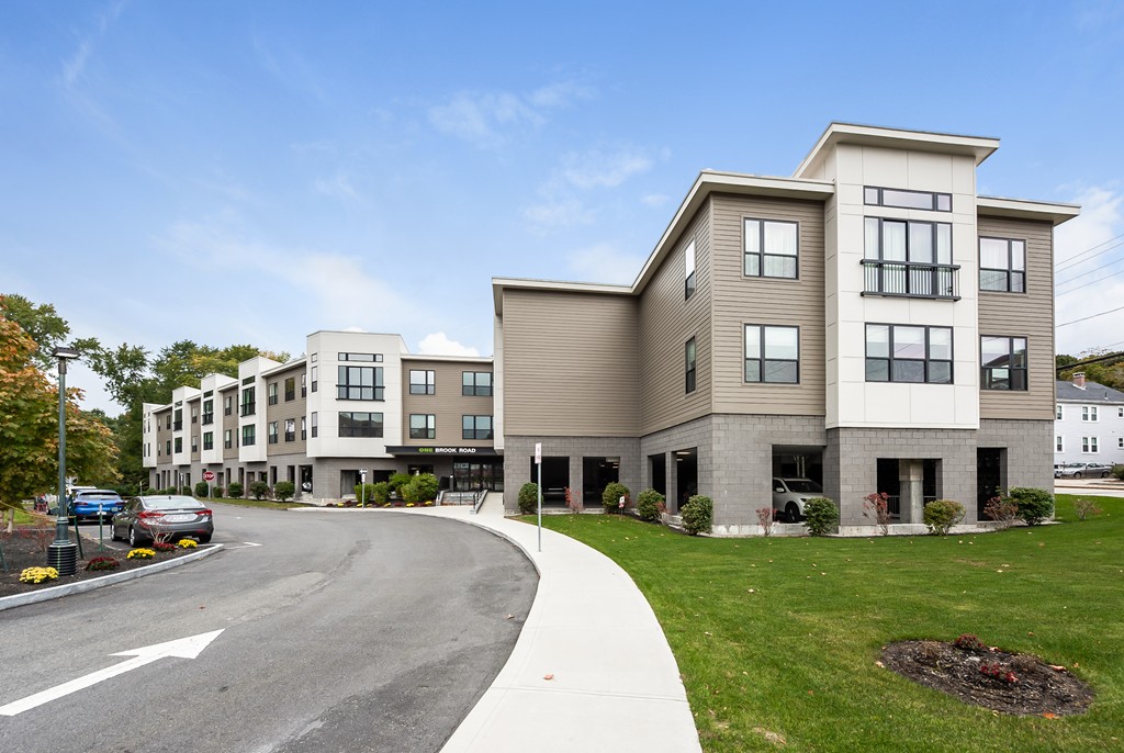 1 Brook Road, Unit 216 Quincy, MA 02169 - Photo 1 of 19 Gallery Image 1