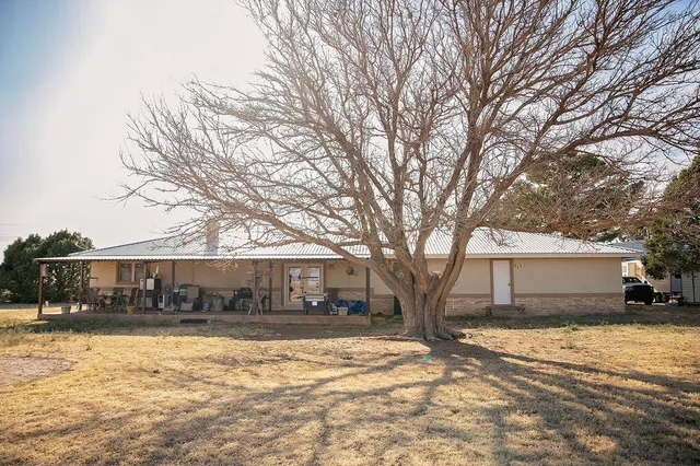 $399,000 | 2581 County Road 365, Plains, TX 79355