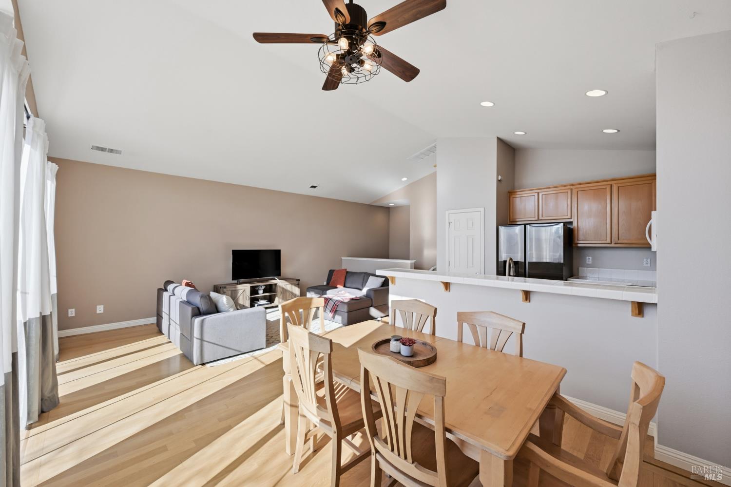 2983 Bay Village Avenue Santa Rosa, CA 95403 - Photo 20 of 35 a view of a dining room with furniture