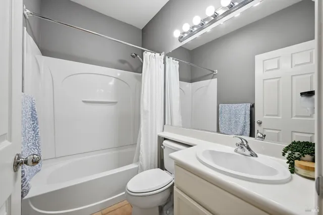 $599,000 | 2983 Bay Village Avenue, Santa Rosa, CA 95403