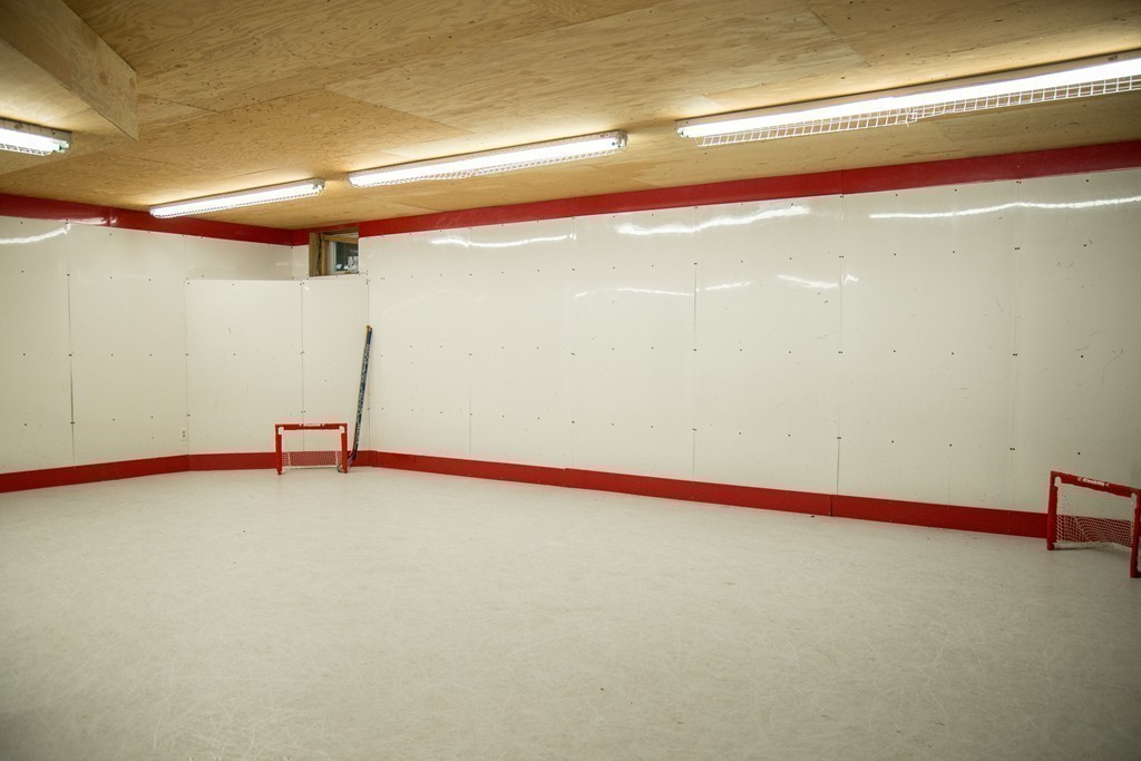 3 Carriage Way Topsfield, MA 01983 - Photo 24 of 30 a view of an empty room