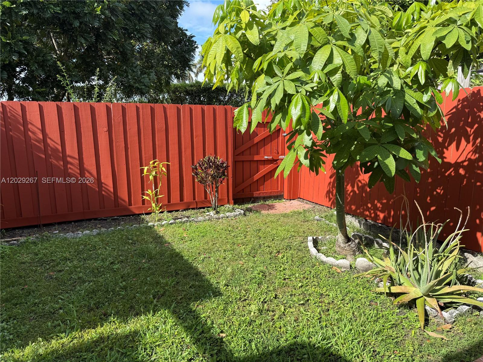 11812 Southwest 103rd Lane Miami, FL 33186 - Photo 24 of 32