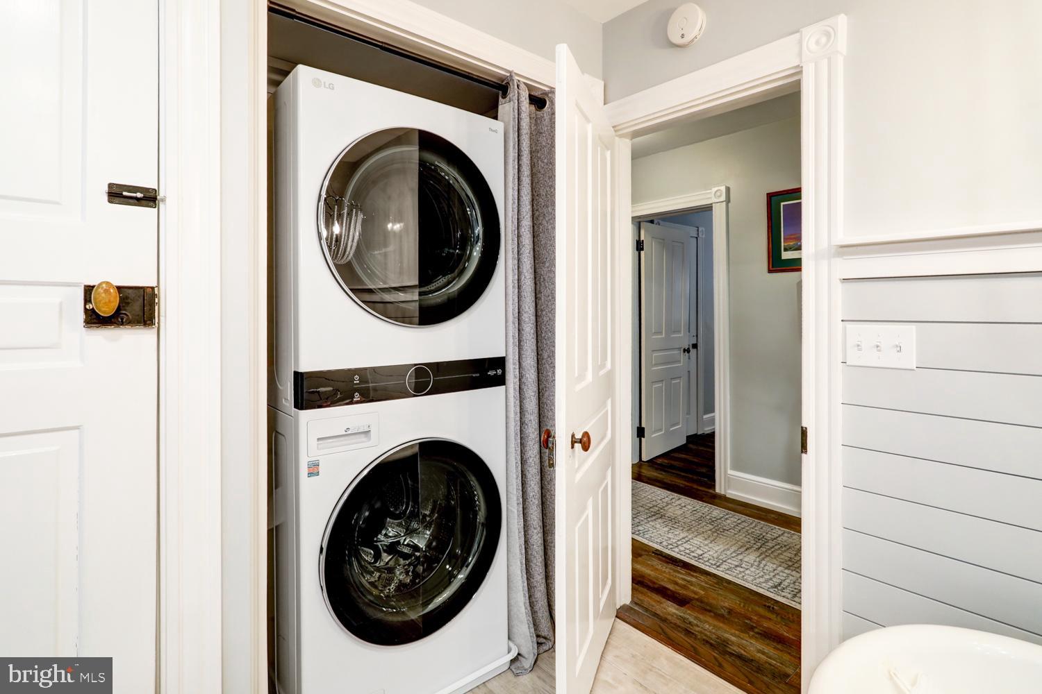 2448 Lititz Pike Lancaster, PA 17601 - Photo 33 of 43 a view of a bedroom with washer and dryer