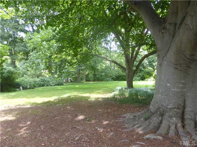 2403 White Oak Road Raleigh, NC 27609 - Photo 9 of 10