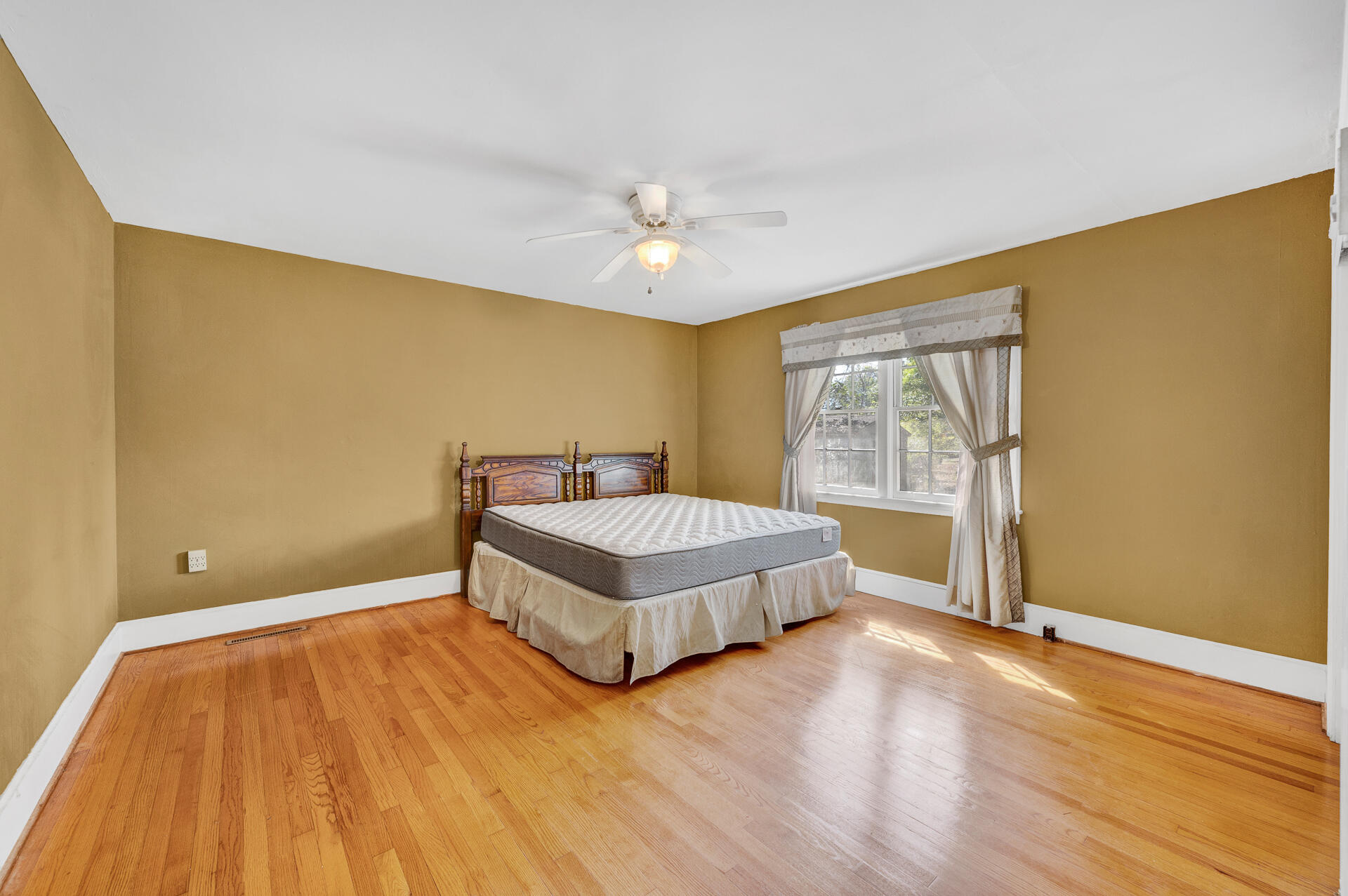 210 Padgett Loop Walterboro, SC 29488 - Photo 15 of 29 210Padgett-15