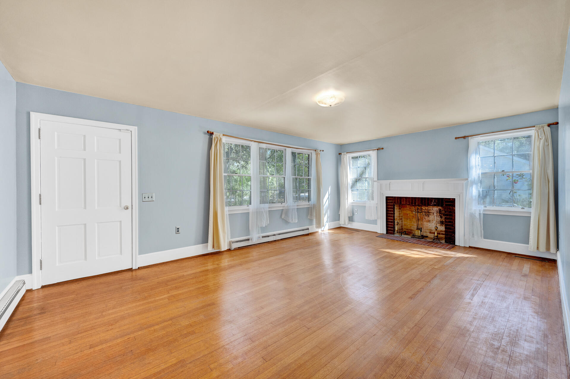 210 Padgett Loop Walterboro, SC 29488 - Photo 3 of 29 210Padgett-03