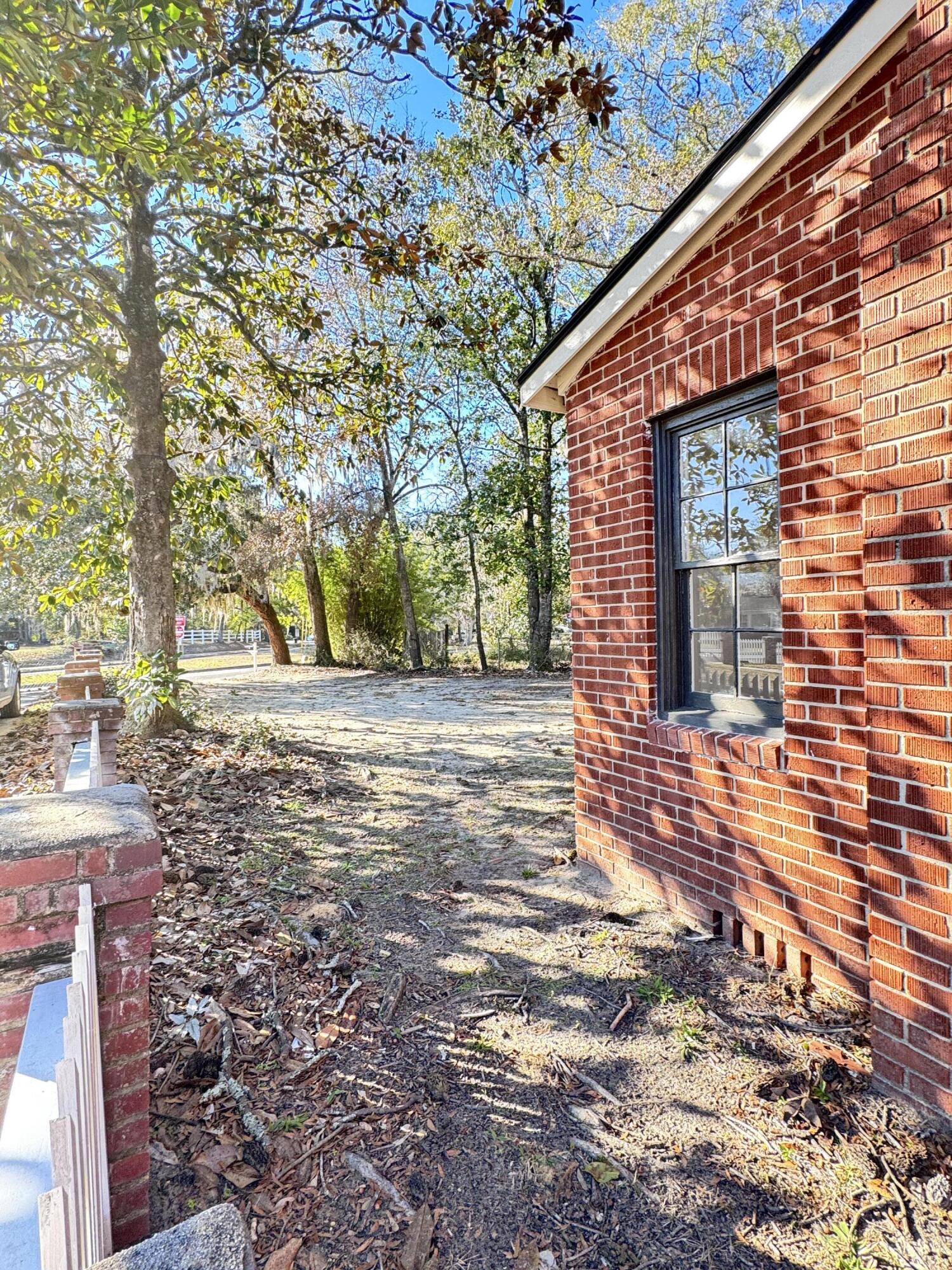 119 Padgett Loop Walterboro, SC 29488 - Photo 5 of 43 119 Padgett Loop