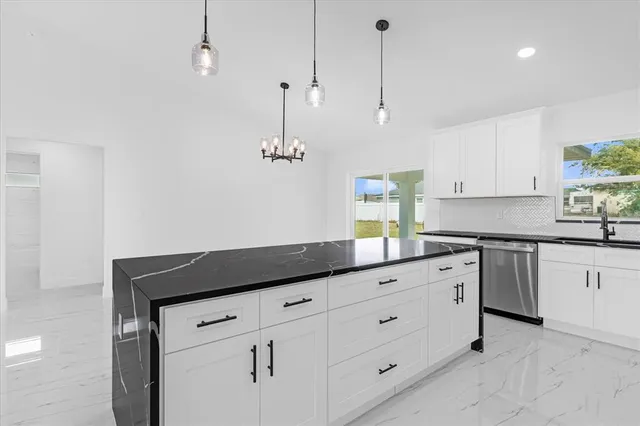 $299,000 | 25 Juniper Loop Court, Ocala, FL 34480