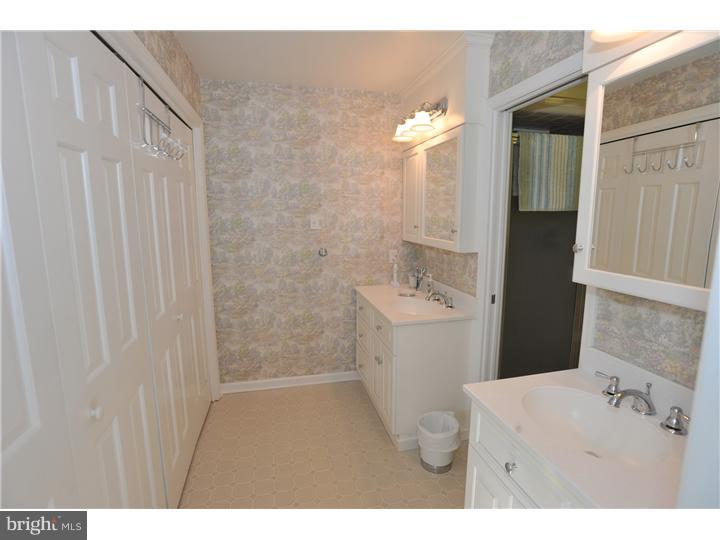 2022 Quarter Mile Road Bethlehem, PA 18015 - Photo 13 of 21 Gallery Image 13