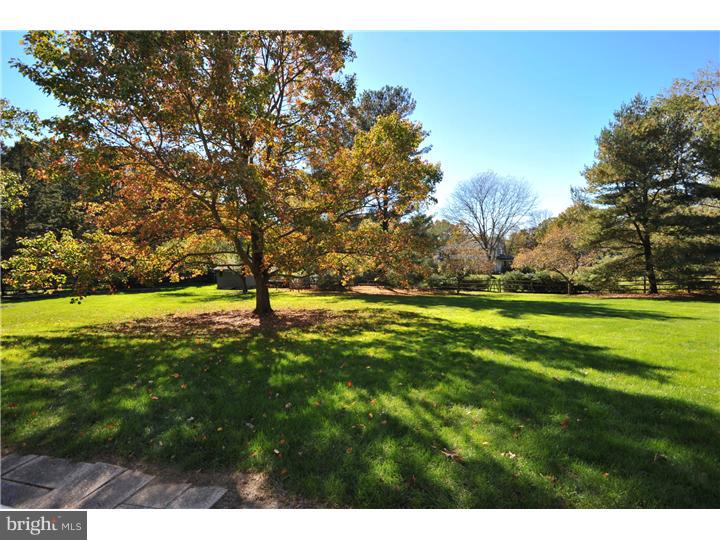 2022 Quarter Mile Road Bethlehem, PA 18015 - Photo 17 of 21 Gallery Image 17