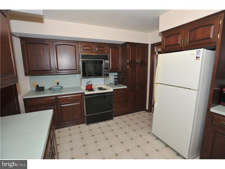 2022 Quarter Mile Road Bethlehem, PA 18015 - Photo 7 of 21 Gallery Image 7