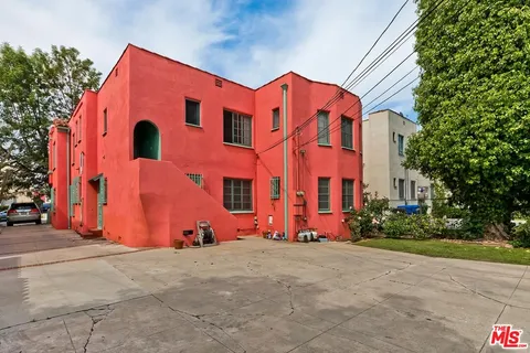$1,850,000 | 7932 Blackburn Avenue, Los Angeles, CA 90048