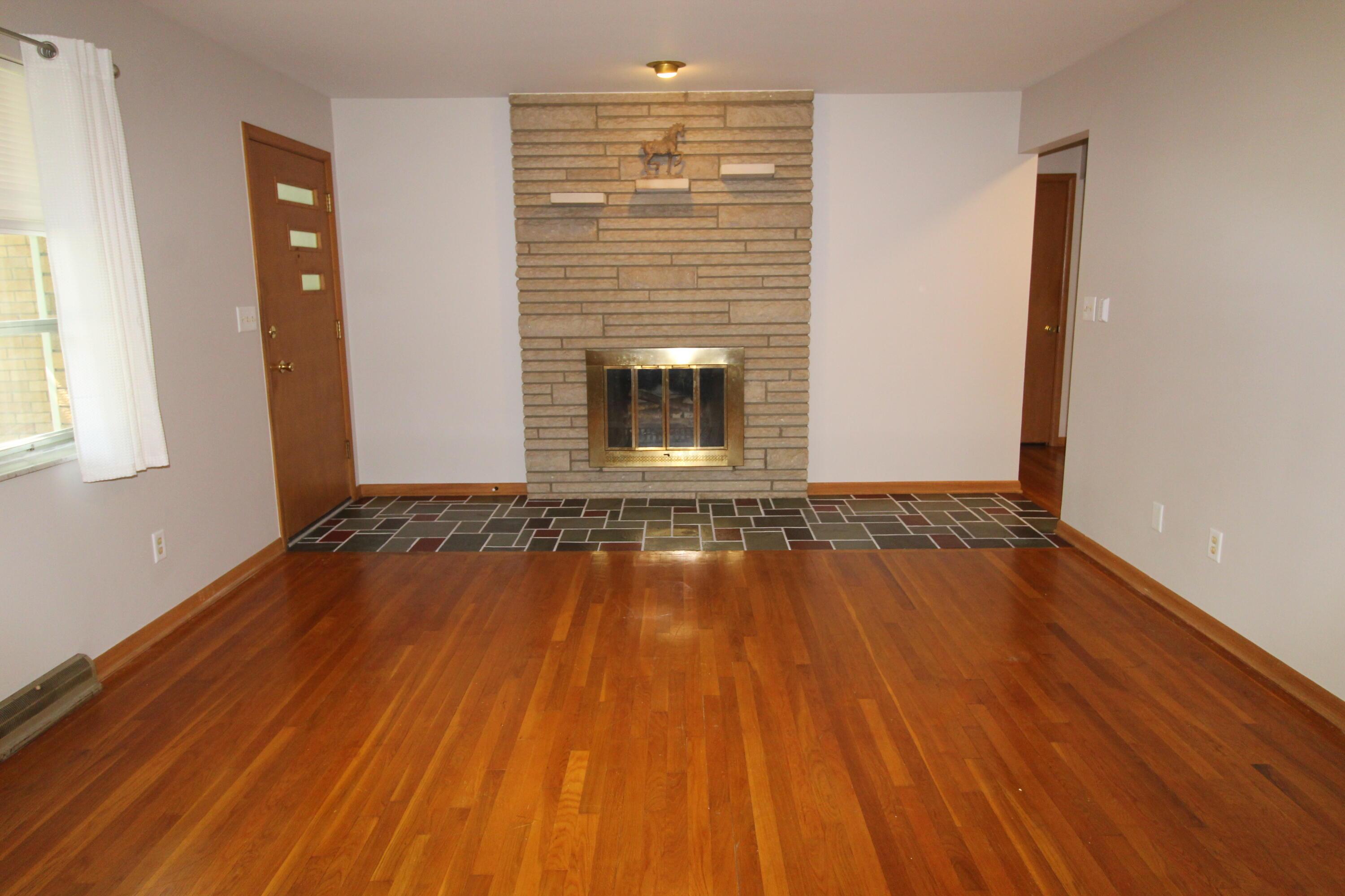 5443 Redwood Road Columbus, OH 43229 - Photo 14 of 38 IMG_6037