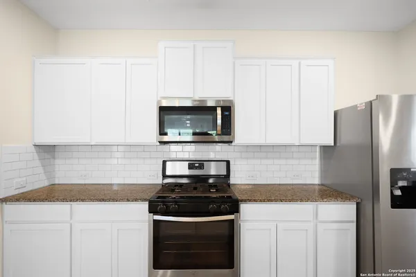 $2,345 | 22110 Backspin, San Antonio, TX 78261