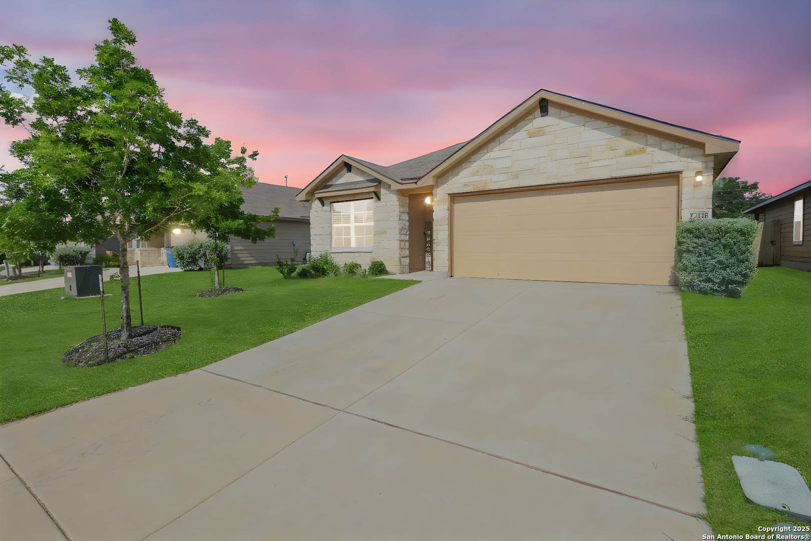 22110 Backspin San Antonio, TX 78261 - Photo 2 of 34