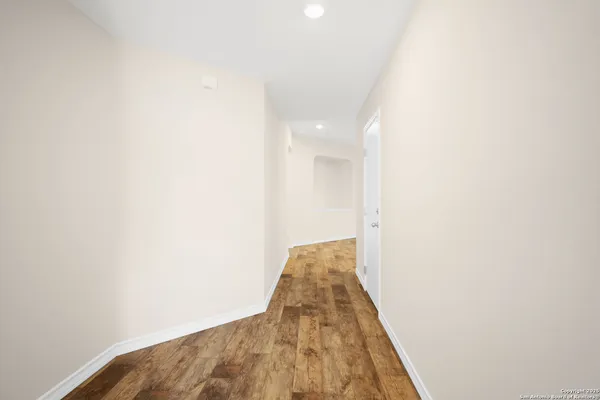 $2,345 | 22110 Backspin, San Antonio, TX 78261