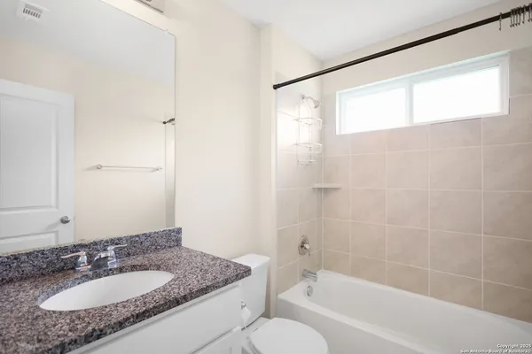 $2,345 | 22110 Backspin, San Antonio, TX 78261