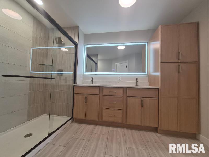 3802 Sugar Loaf Drive Springfield, IL 62711 - Photo 12 of 23