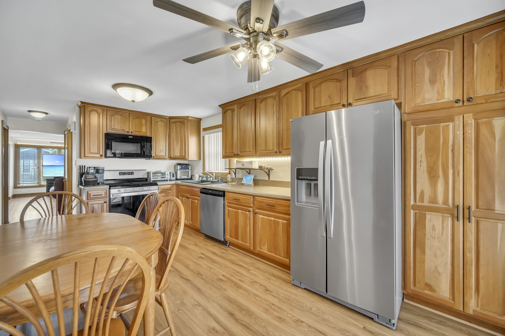 5100 South Rutherford Avenue Chicago, IL 60638 - Photo 12 of 44