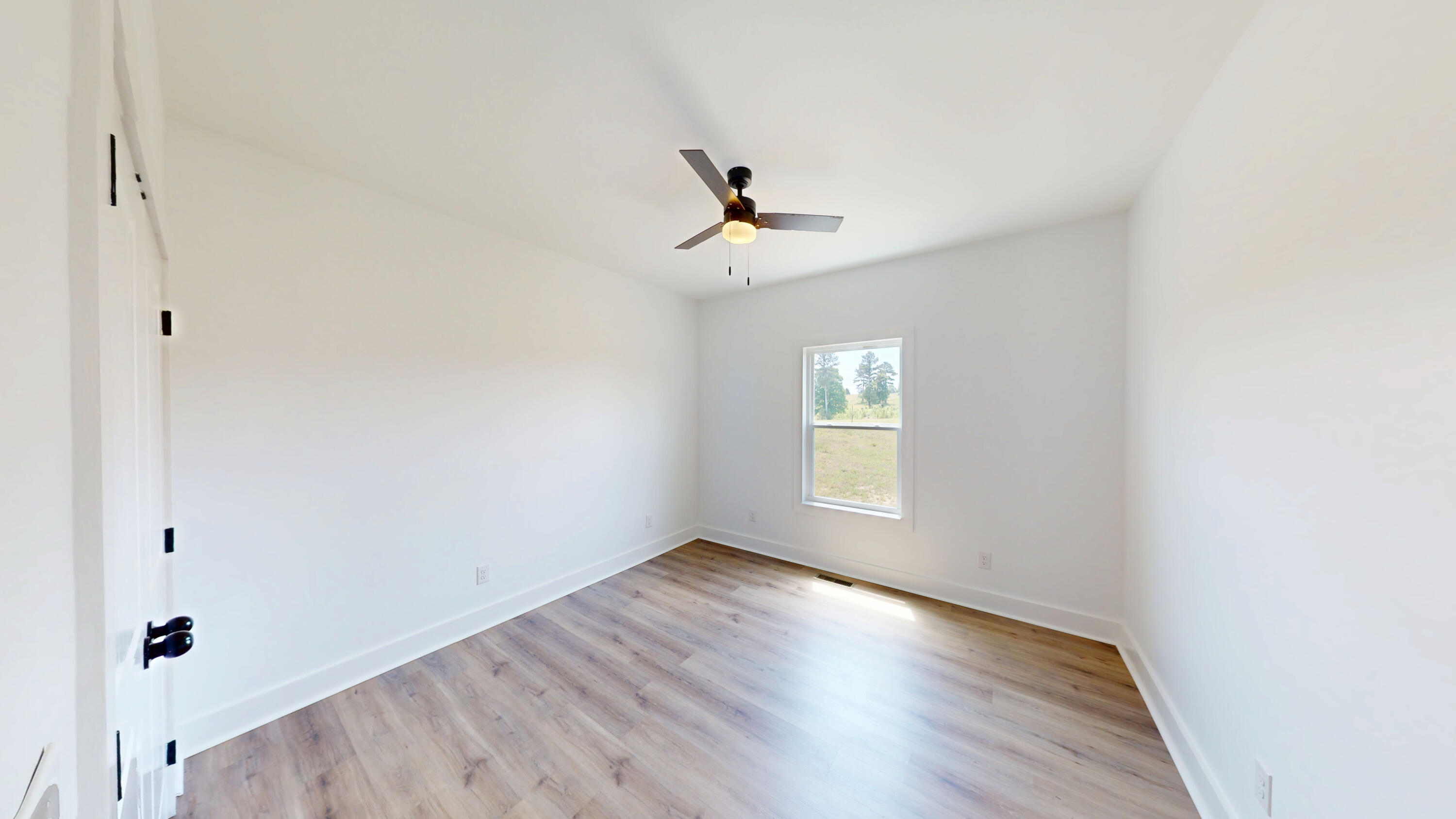 325 Henderson Road Evensville, TN 37332 - Photo 24 of 35 19-Bedroom 2