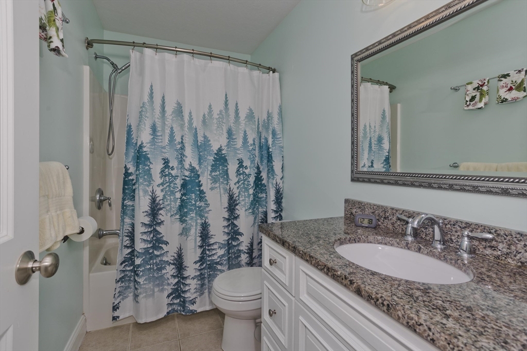 330 Haydenville Road, Unit E Leeds, MA 01053 - Photo 17 of 30