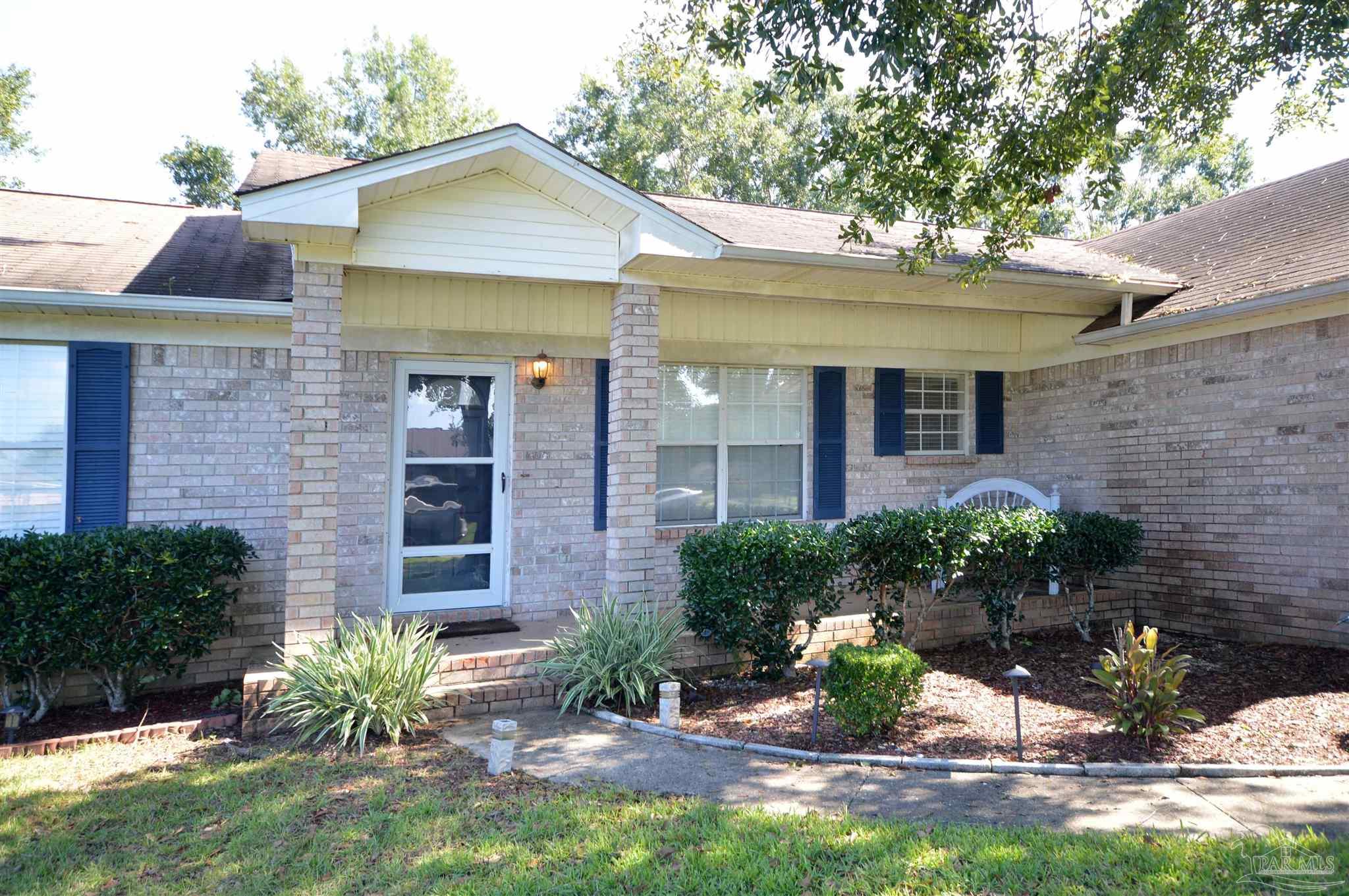 4368 Bayou Ridge Drive Pace, FL 32571 - Photo 2 of 34 Gallery Image 2
