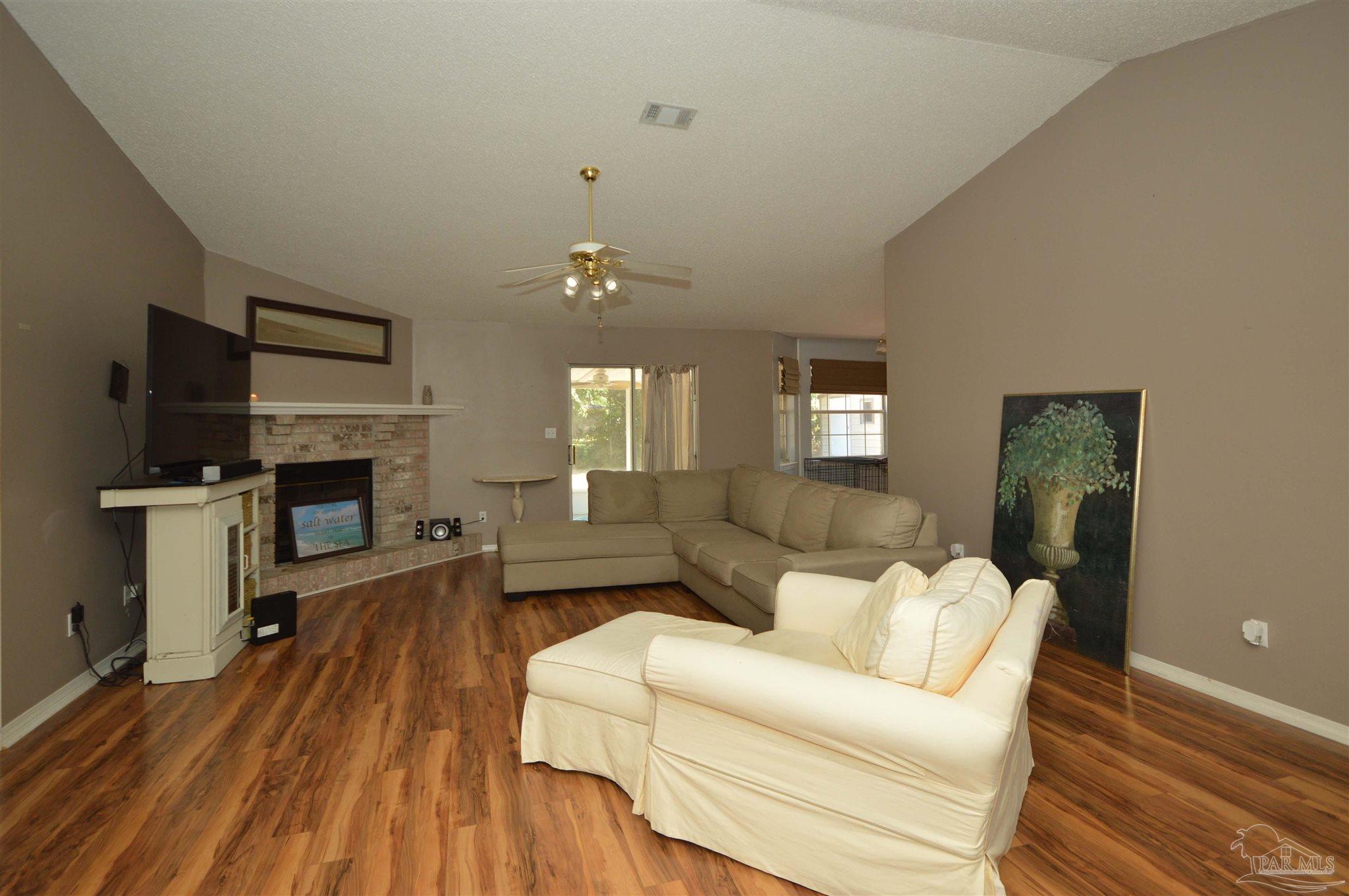 4368 Bayou Ridge Drive Pace, FL 32571 - Photo 6 of 34 Gallery Image 6