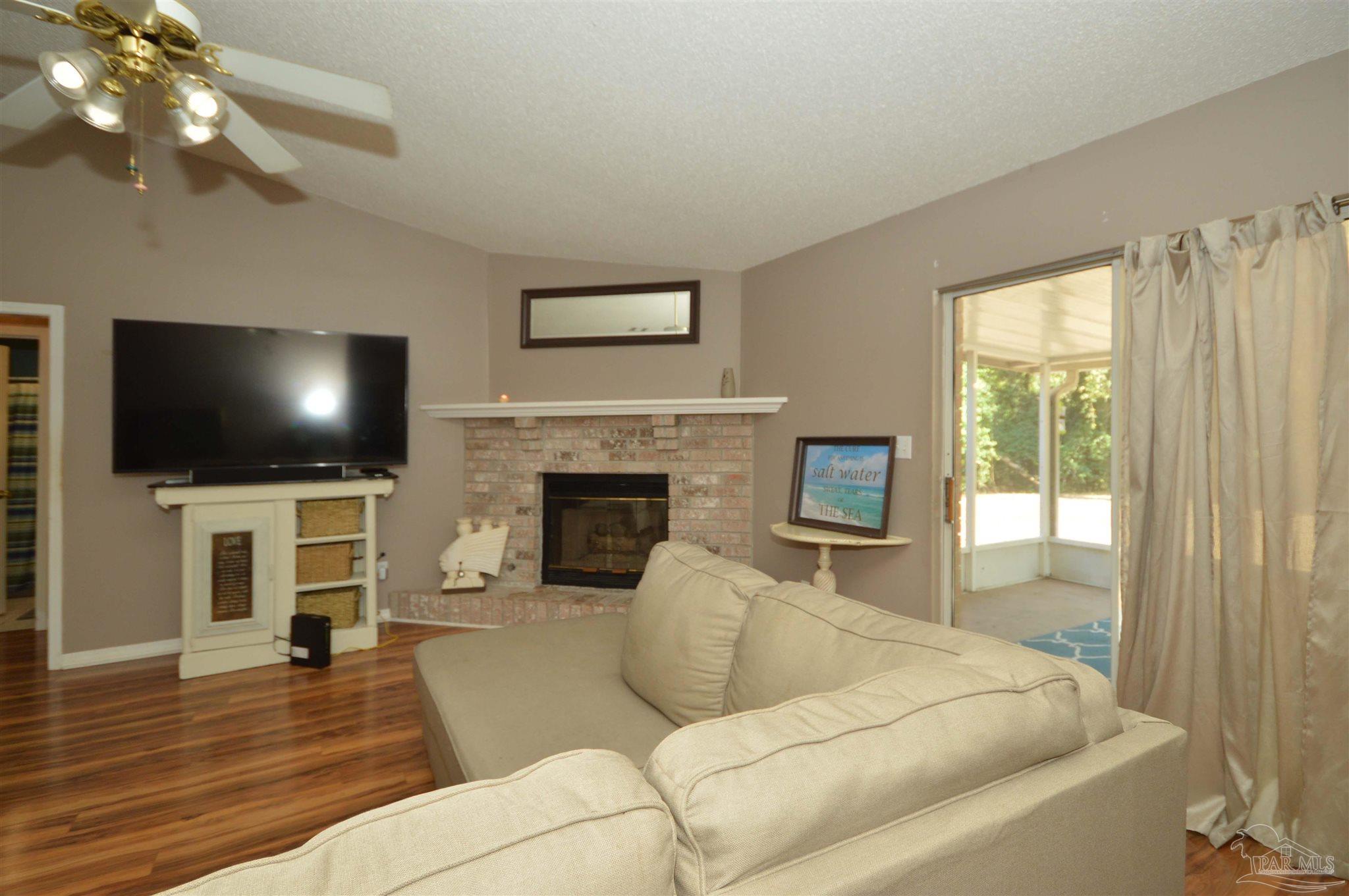 4368 Bayou Ridge Drive Pace, FL 32571 - Photo 8 of 34 Gallery Image 8